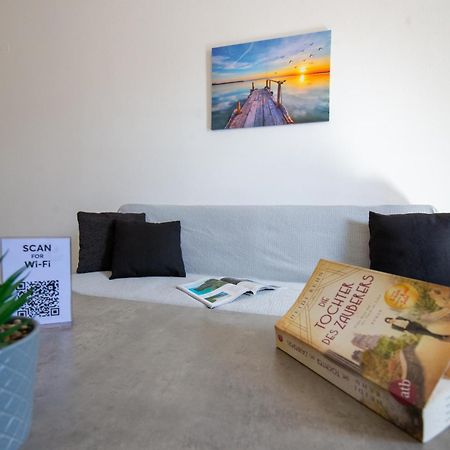 Ionian Luxury Apartments Perama  Esterno foto