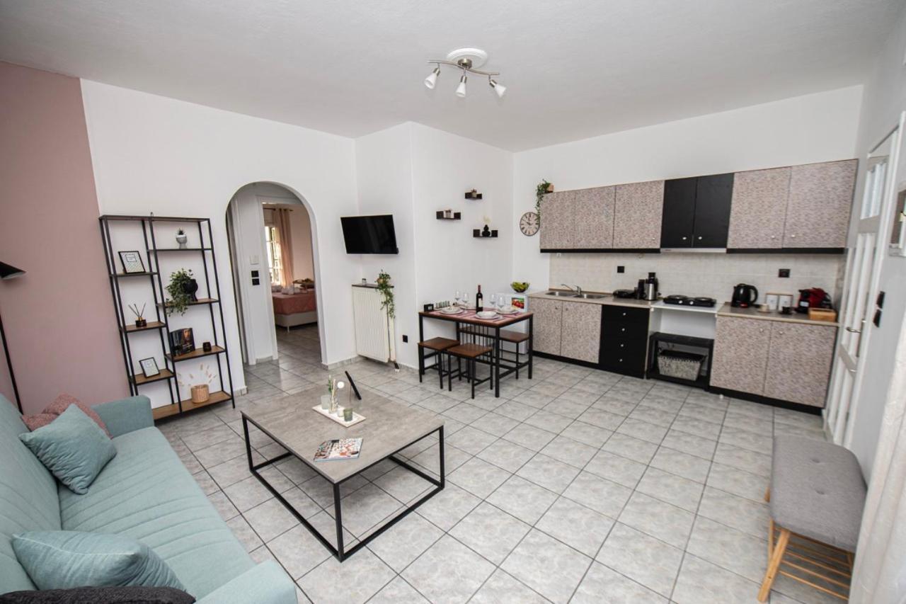 Ionian Luxury Apartments Perama  Esterno foto